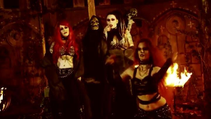 скачать клип Grave Digger - Healed By Metal