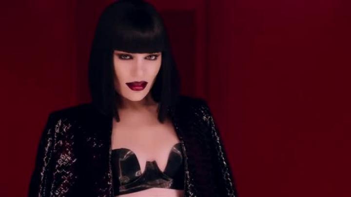 скачать клип Jessie J - Cant Take My Eyes Off You x MAKE UP FOR EVER