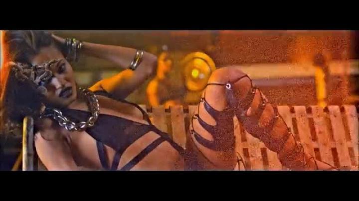 скачать клип Lil Wayne ft. Drake, Future - Love Me (Explicit)