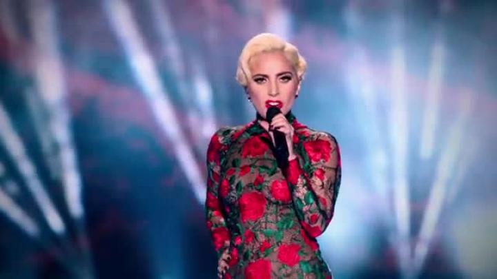 скачать клип Lady Gaga - Million Reasons (The Victorias Secret Fashion Show 2016)