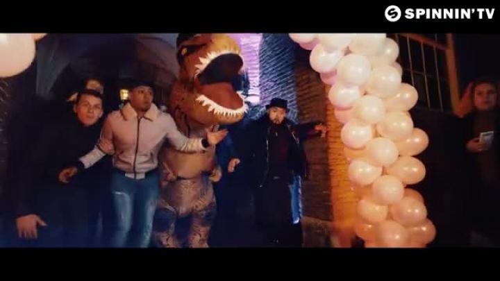 скачать клип Mr. Belt and Wezol - Boogie Wonderland