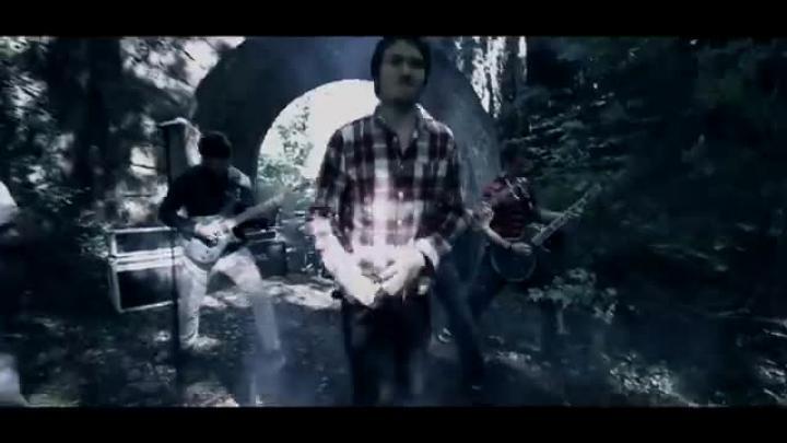 скачать клип Zonure - Gravity