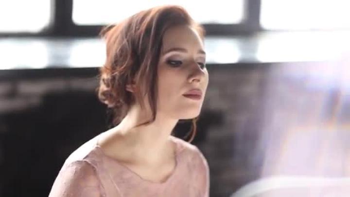 скачать клип Лена Бигус - Послание (Piano Version)