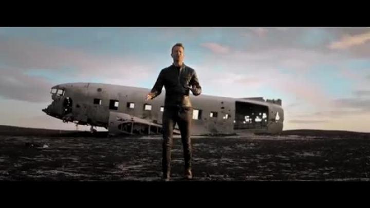 скачать клип Dierks Bentley - Black (Version 2)