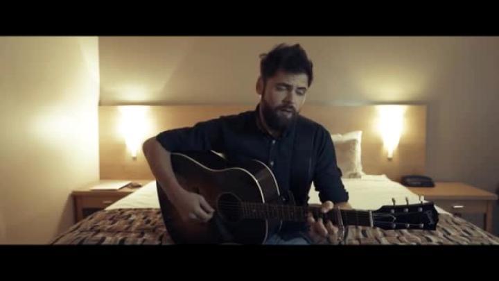 скачать клип Passenger - Let Me Dream A While