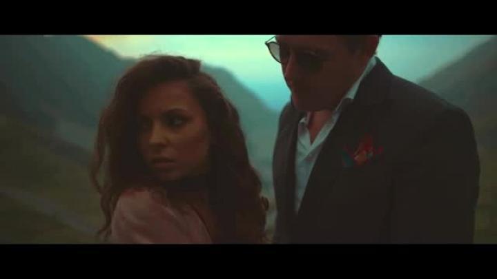 скачать клип AMI feat. Whats UP - Un actor