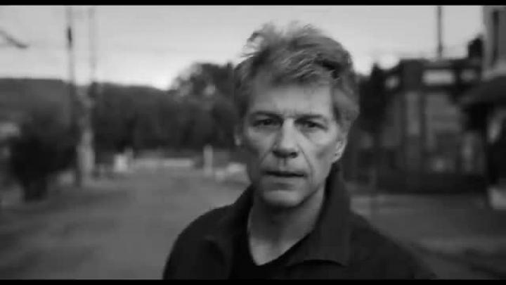 скачать клип Bon Jovi - Living With The Ghost