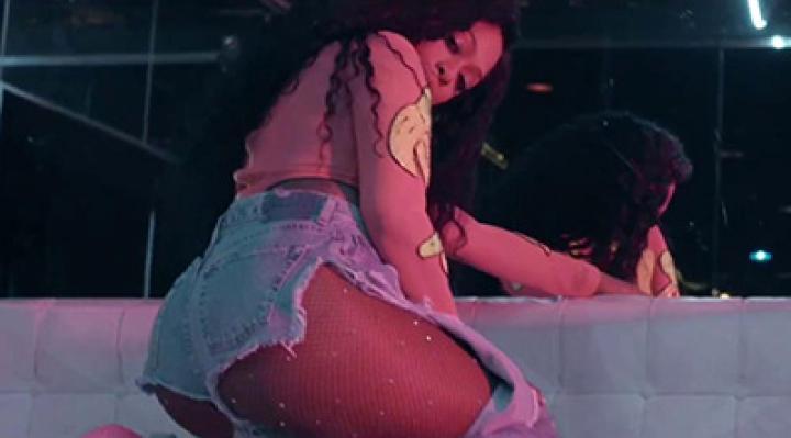 скачать клип Trina - Damn