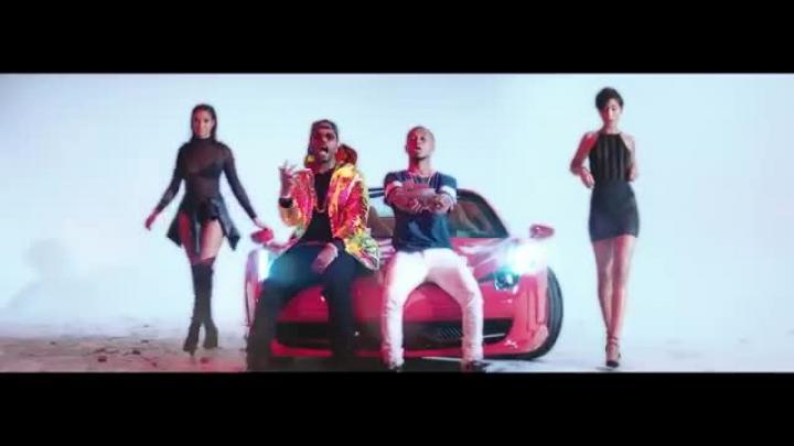 скачать клип Juicy J ft. Slim Jxmmi - Gimme Gimme