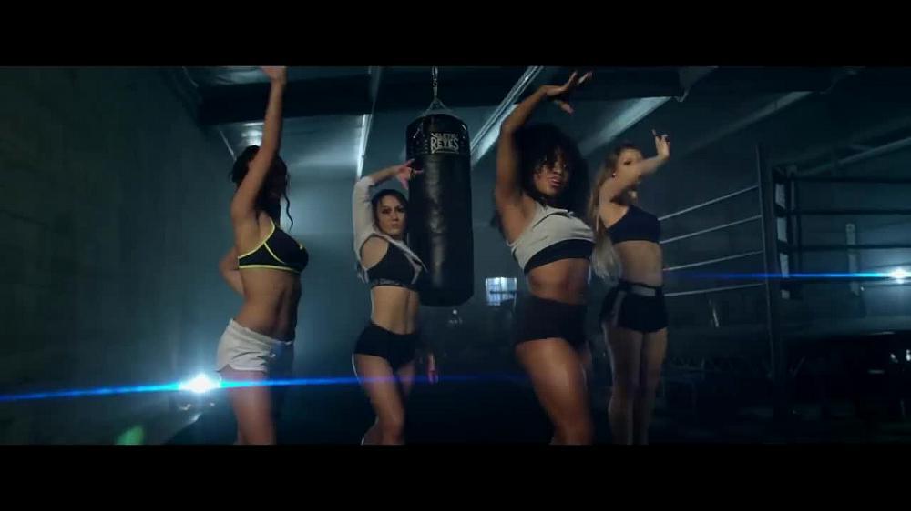 скачать клип Alex Aiono - Work The Middle