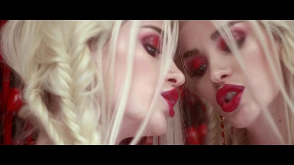 скачать клип Era Istrefi feat. Felix Snow - Redrum