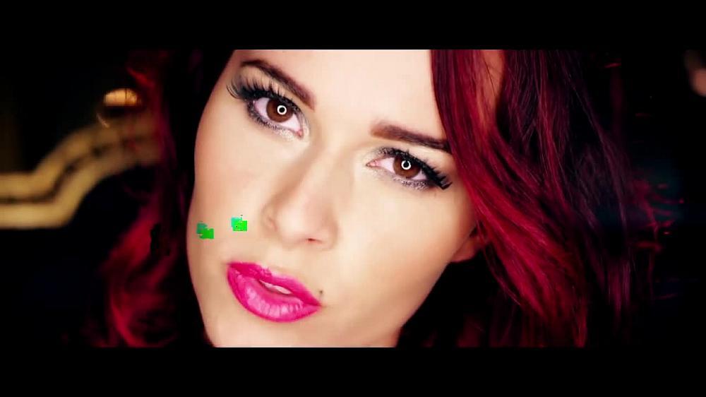 скачать клип Luyanna ft. Bobby Kimball - La Distancia