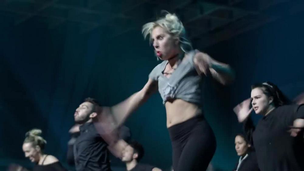 скачать клип Lady Gaga - Million Reasons (Behind The Scenes)