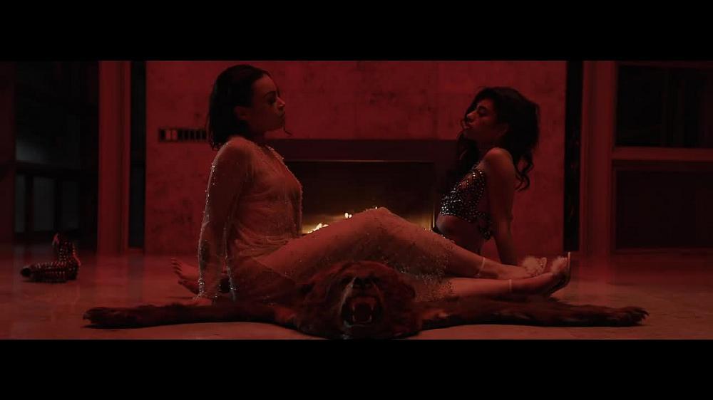 скачать клип Axwell and Ingrosso ft. Kid Ink - I Love You