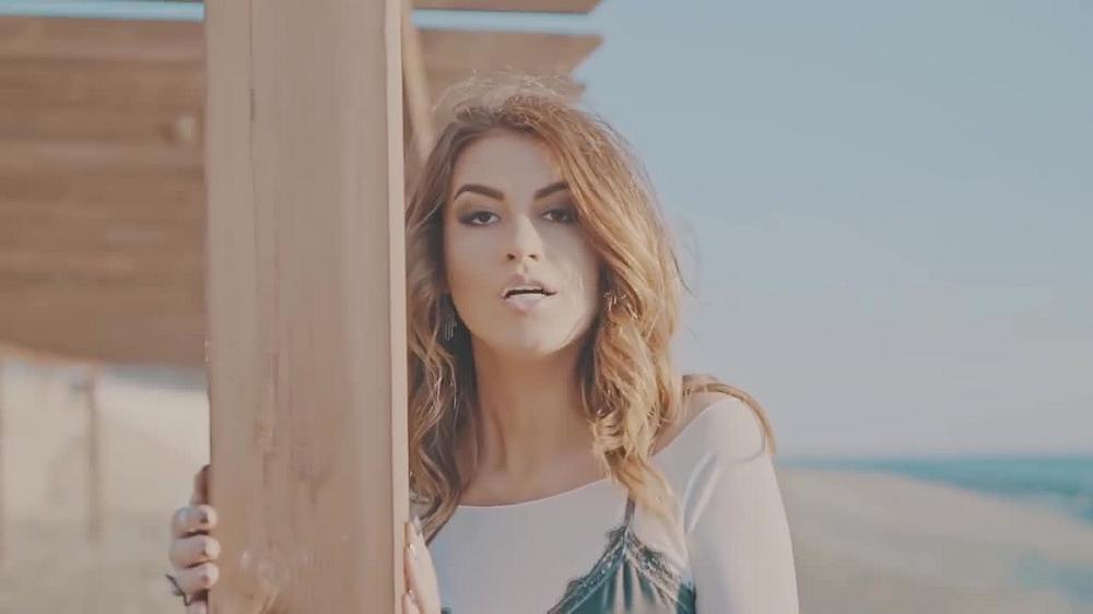 скачать клип Leona Dios - СНЫ