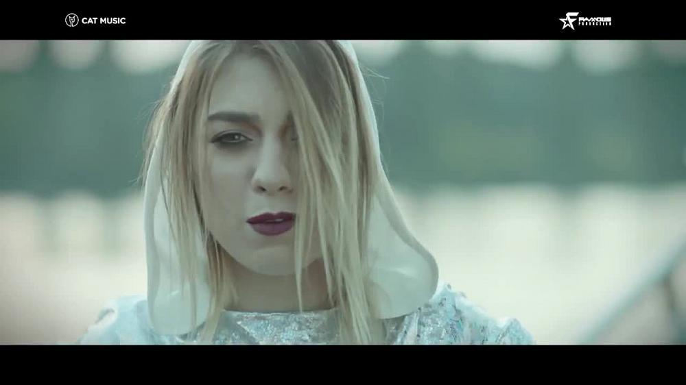 скачать клип JO - Que Sera, Sera