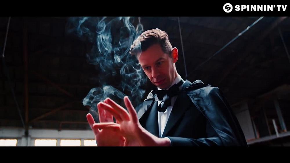 скачать клип Jay Hardway - Scio