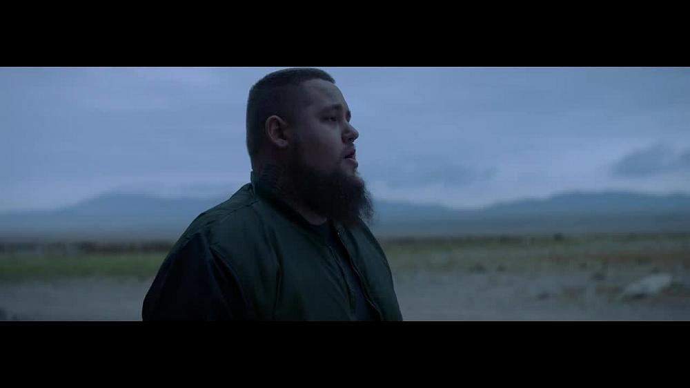 скачать клип RagnBone Man - Skin