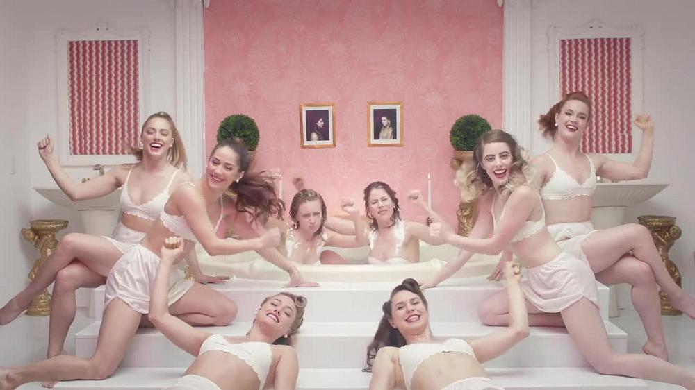 скачать клип Mansionz - Rich White Girls