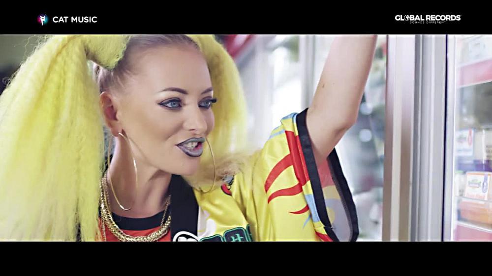 скачать клип Delia and Macanache - Ramai cu bine