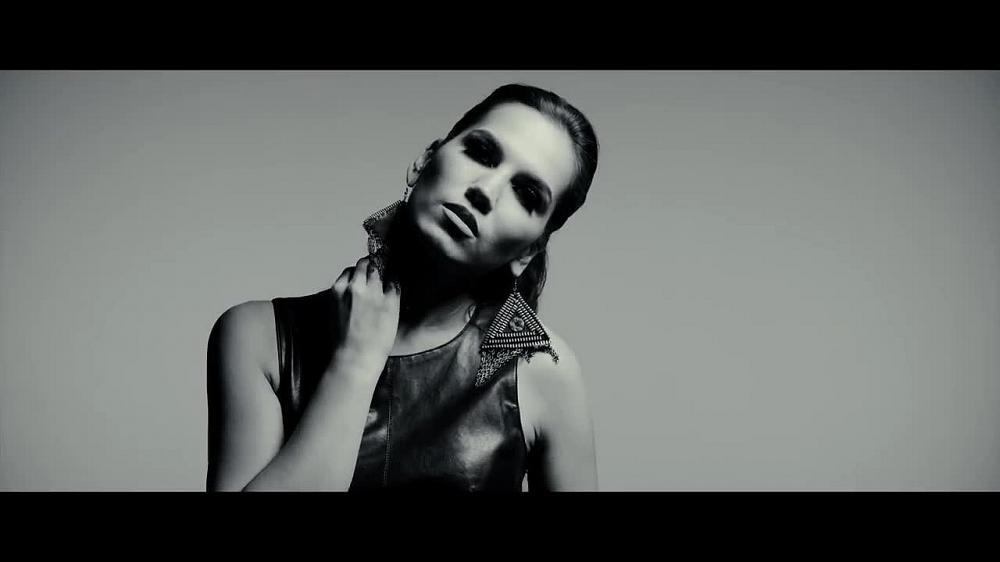 скачать клип TYNG and KMRN feat. Shadisha - My Name Is Love