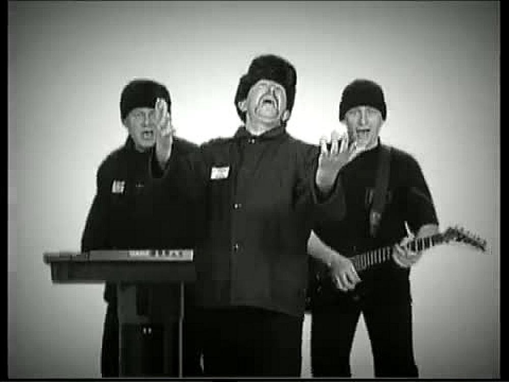 скачать клип Бутырка - Запахло весной