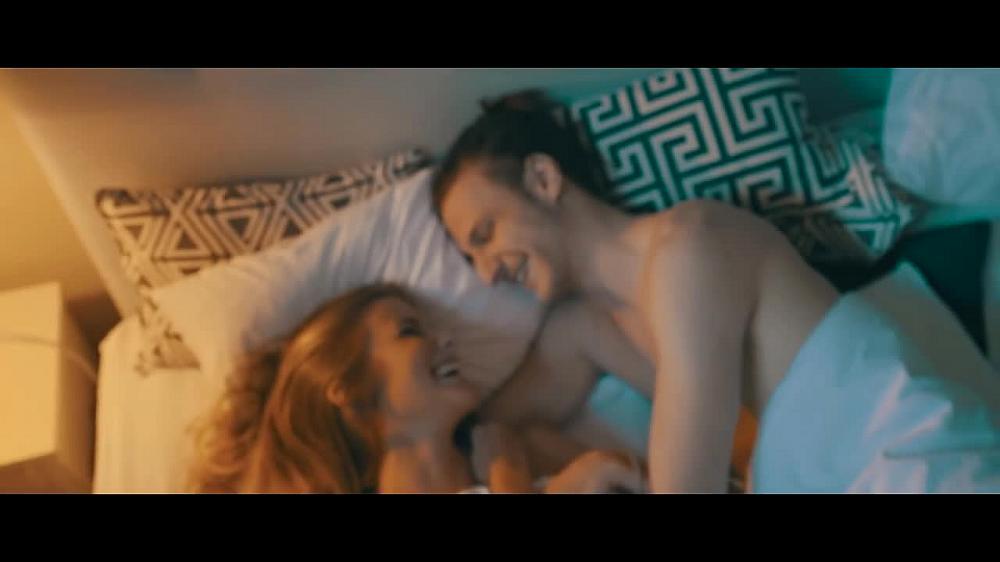 скачать клип SAINT WKND ft. Boy Matthews - Make You Mine