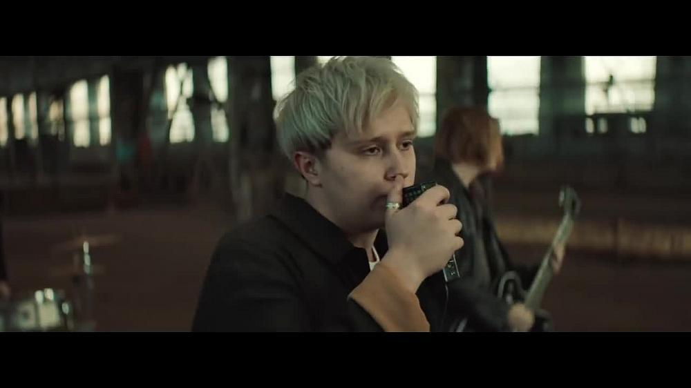 скачать клип Nothing But Thieves - Amsterdam