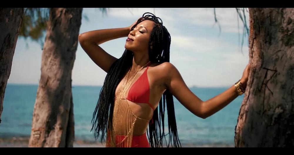 скачать клип Konshens - Turn me on