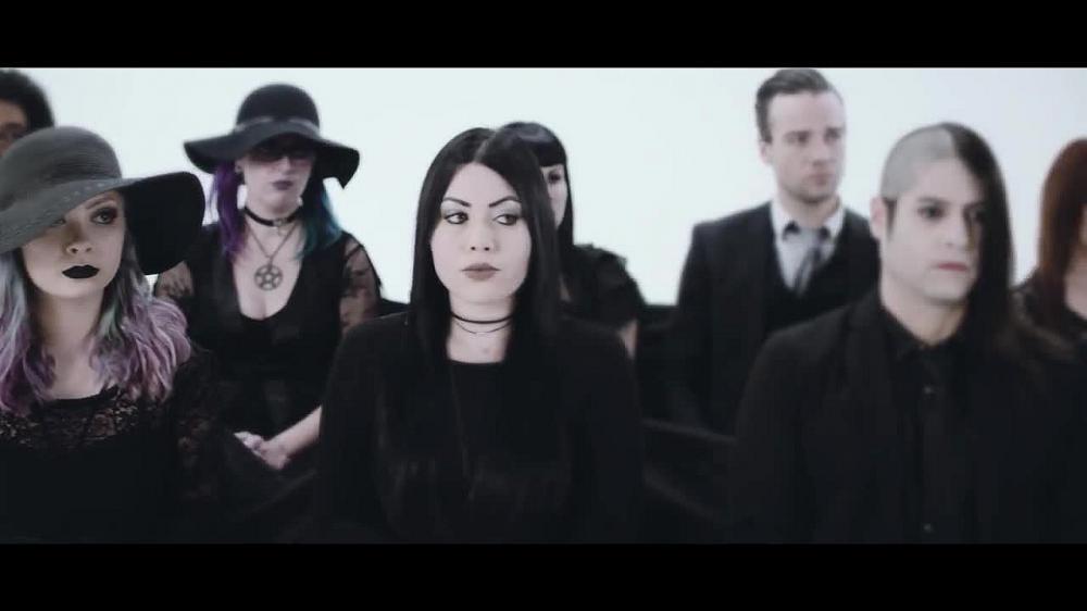 скачать клип Wednesday 13 - Condolences