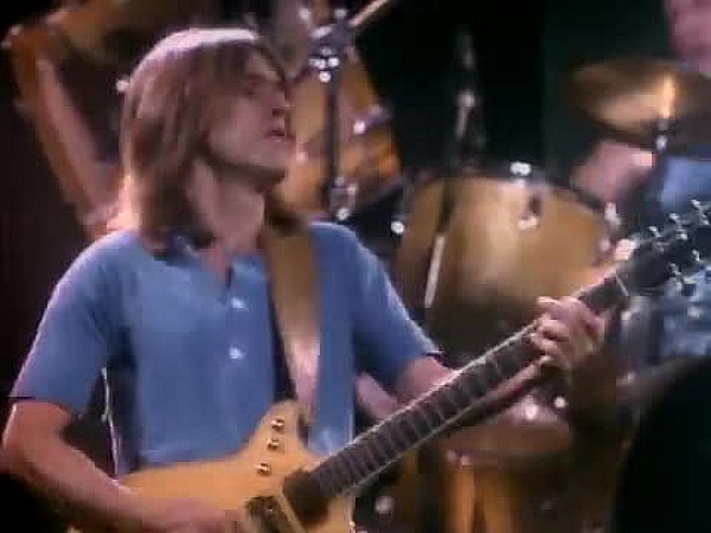 скачать клип AC/DC - Thunderstruck