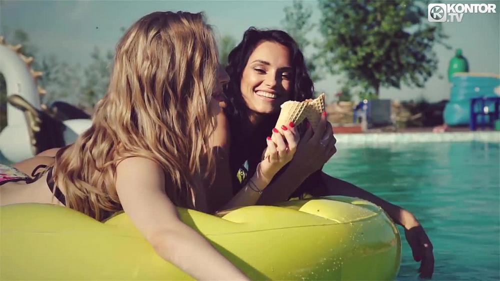 скачать клип Milk and Sugar - Summertime