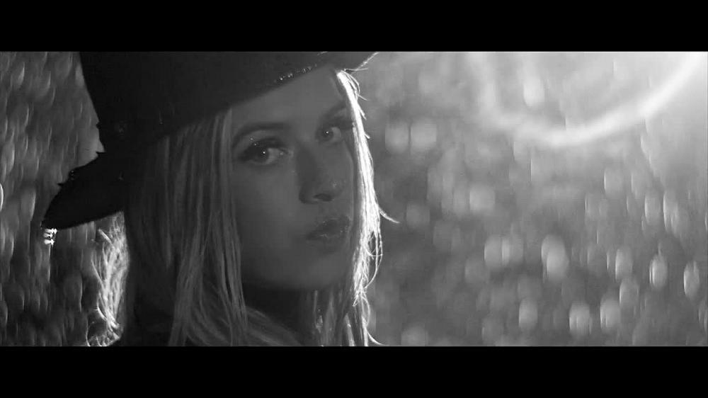 скачать клип ZZ Ward ft. Fantastic Negrito - Cannonball