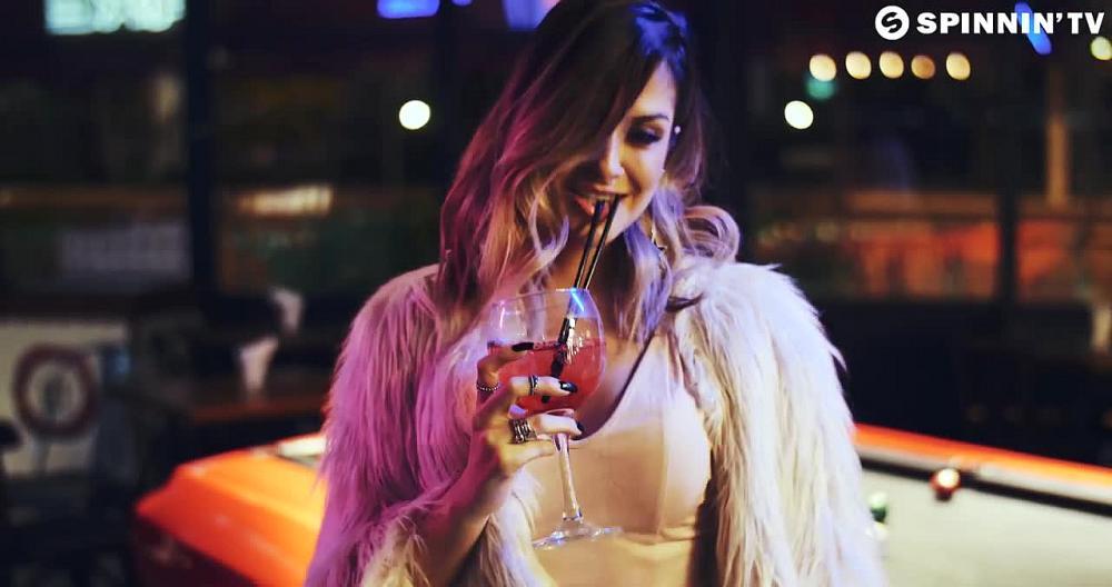 скачать клип SELVA and Zerky - Make Me Wanna