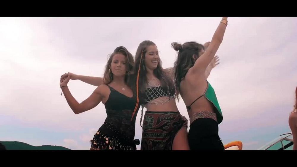 скачать клип The Janes - Nobody at This Party