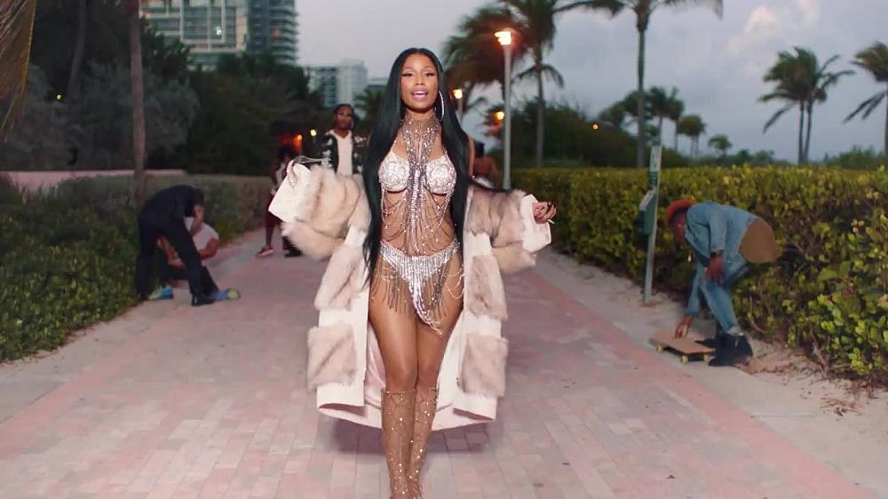 скачать клип Future ft. Nicki Minaj - You Da Baddest
