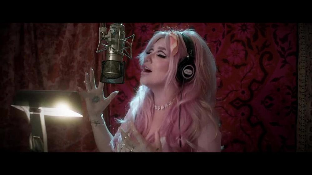 скачать клип Kesha - Rainbow
