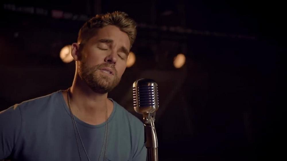 скачать клип Brett Young - In Case You Didnt Know