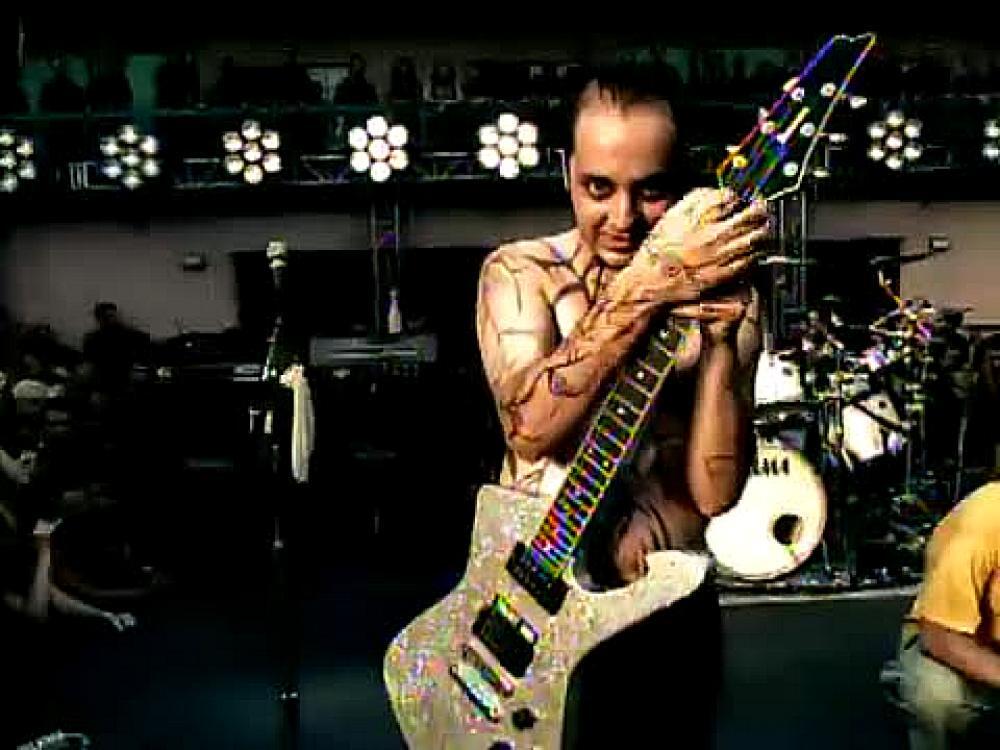 скачать клип System Of A Down - Chop Suey