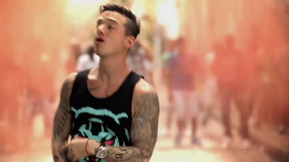 скачать клип J Balvin - Tranquila