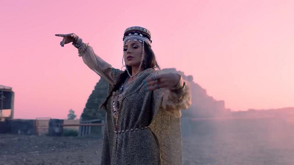скачать клип Sirusho - Huh-Hah