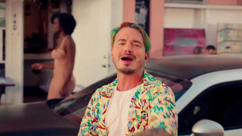 скачать клип Pitbull and J Balvin - Hey Ma