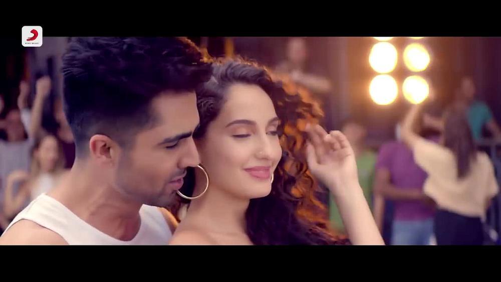 скачать клип Naah Feat. Nora Fatehi - Harrdy Sandhu