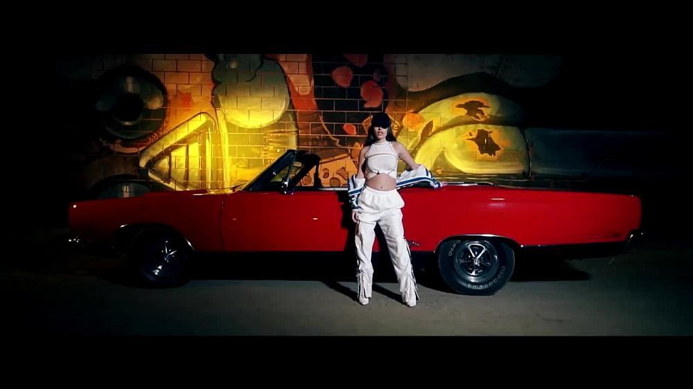 скачать клип Dropout feat. Wendy Sarmiento - No Scrubs