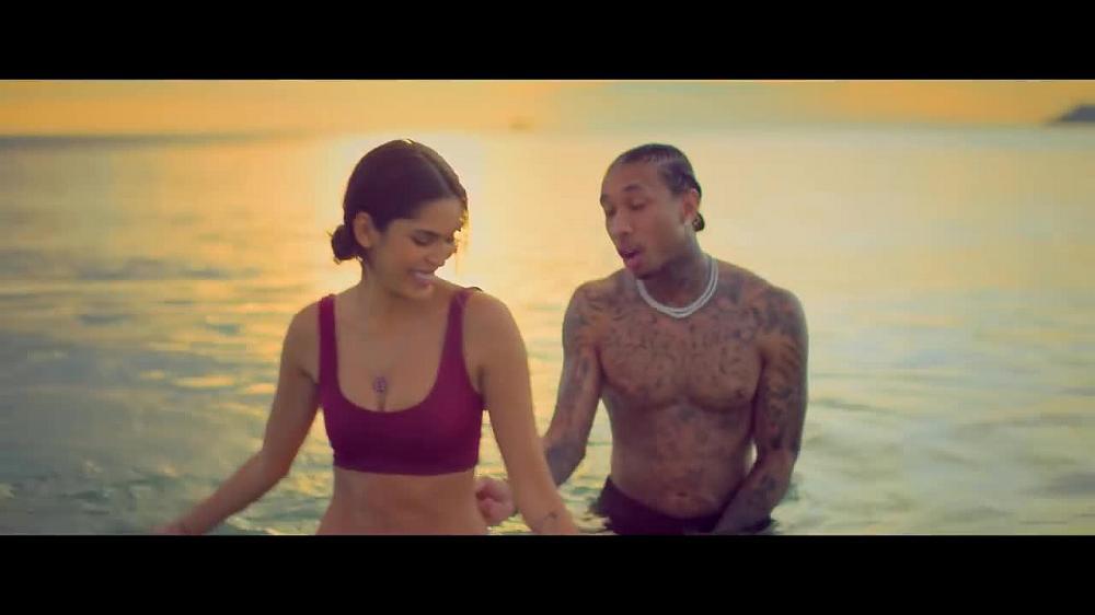скачать клип Tyga - Temperature