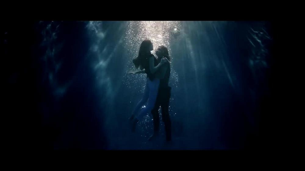скачать клип Axwell and Ingrosso ft. Trevor Guthrie - Dreamer