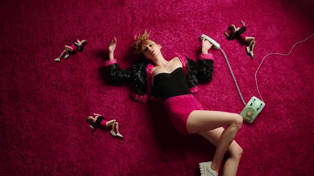 скачать клип Betta Lemme - Bambola