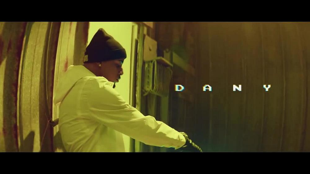 скачать клип Yomil Y El Dany - Por La Street
