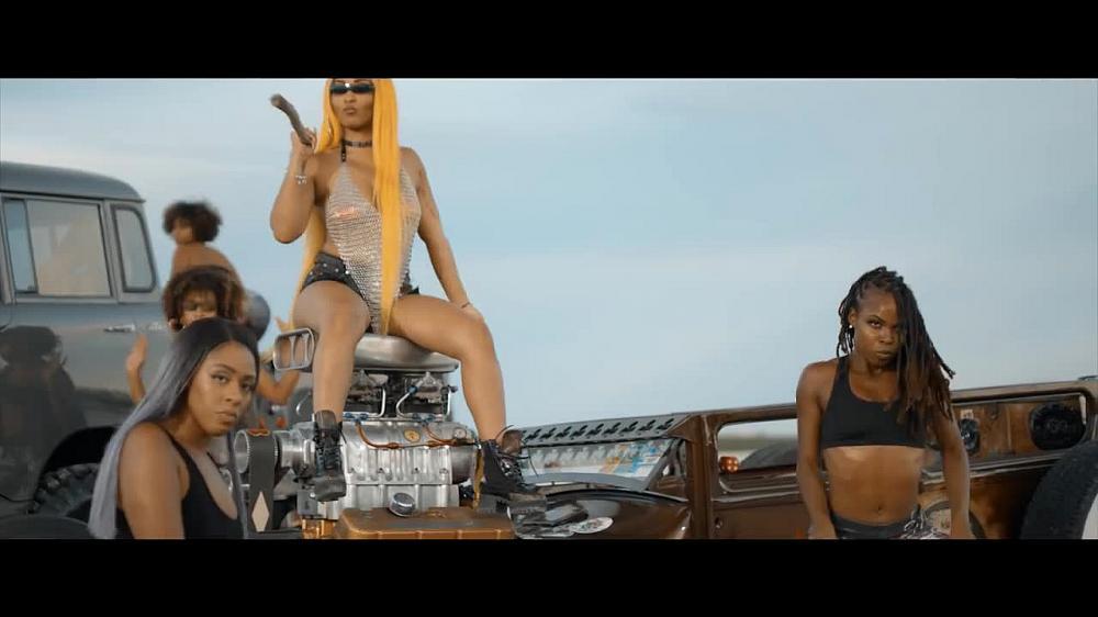 скачать клип Shenseea ft. Konshens ft. Rvssian - Hard Drive