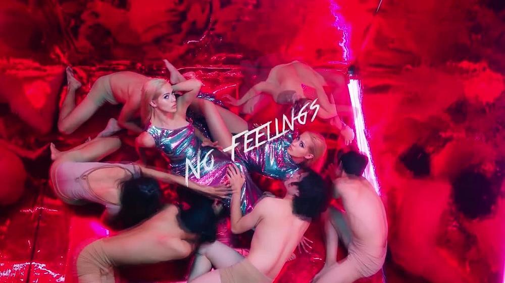 скачать клип Le Twins - No Feelings